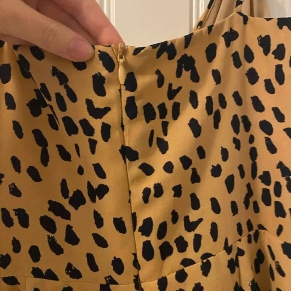 FLASH SALE! 🐆 Cheetah Print Jumpsuit! - Picture 8 of 11